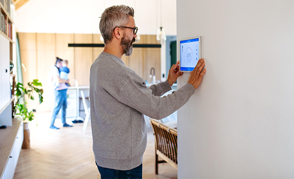 Smart Money Management Tools